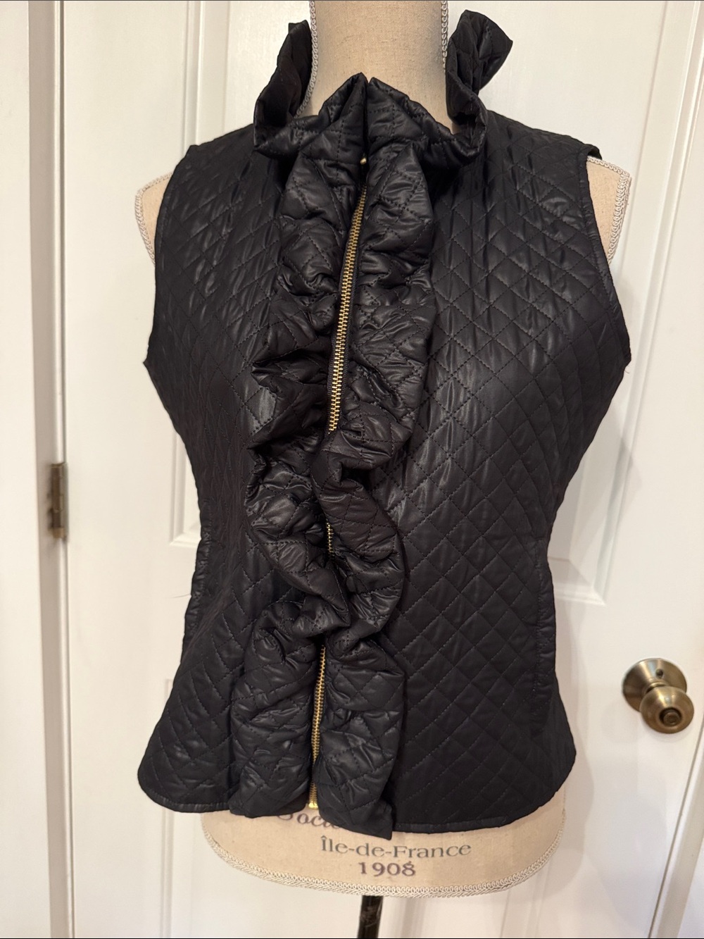 SARA CAMPBELL JACKET COAT VEST BLACK DIAMOND QUILTED RUFFLE ZIPPER POCKETS SZ M